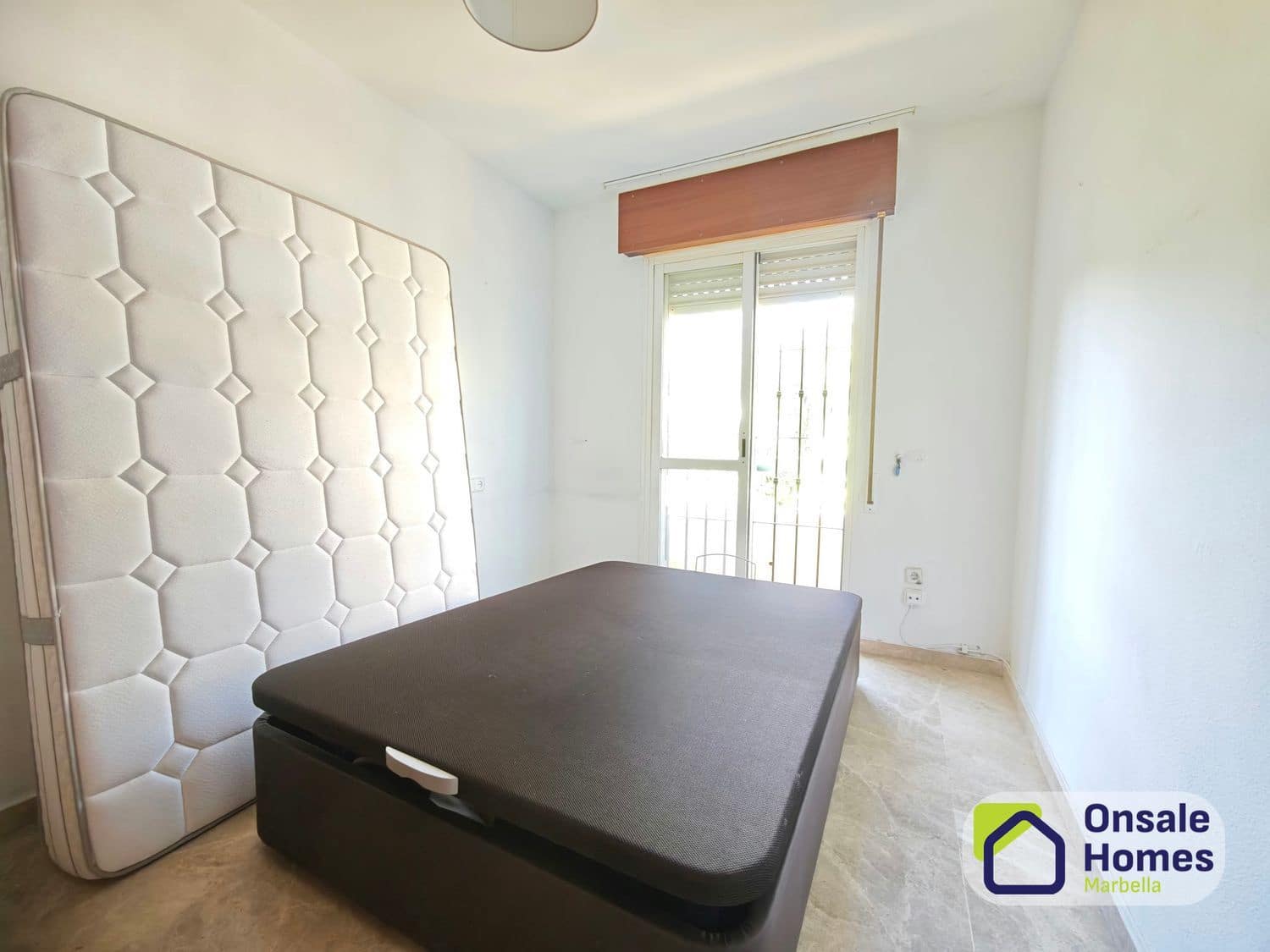 4 Zimmer Haus zu verkaufen in Marbella mit Pool Garage - 650.000 € (Ref: 10148210)
