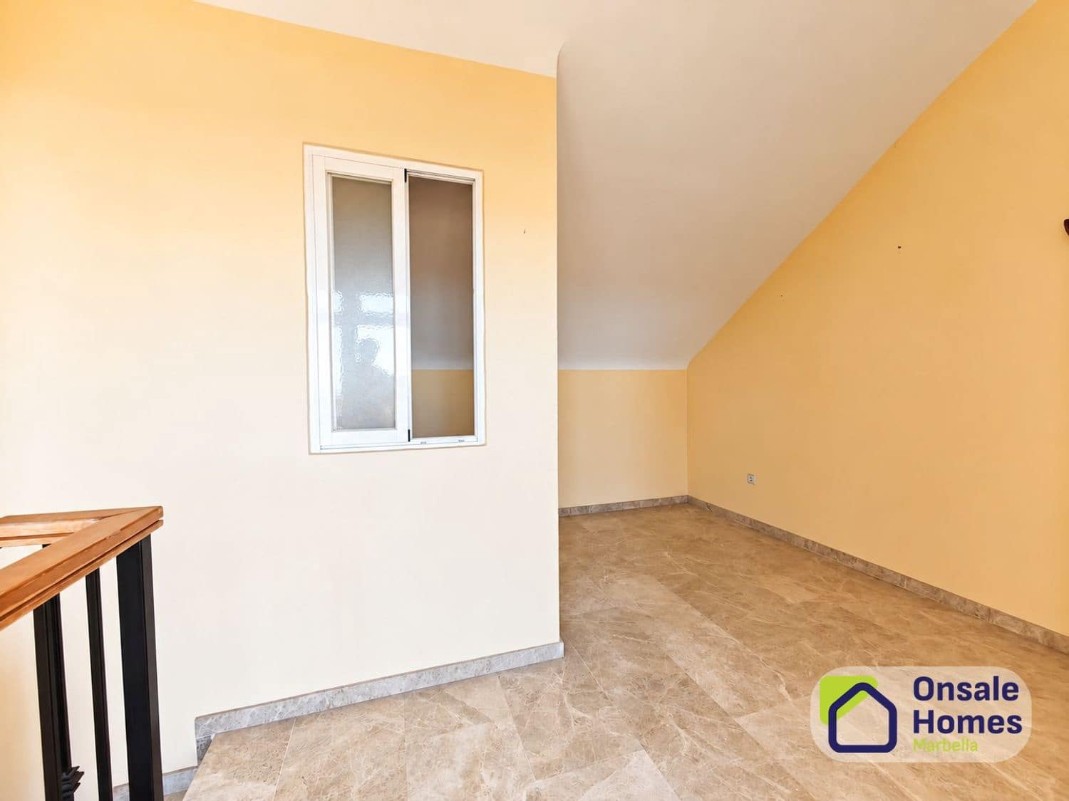 4 Zimmer Haus zu verkaufen in Marbella mit Pool Garage - 650.000 € (Ref: 10148210)