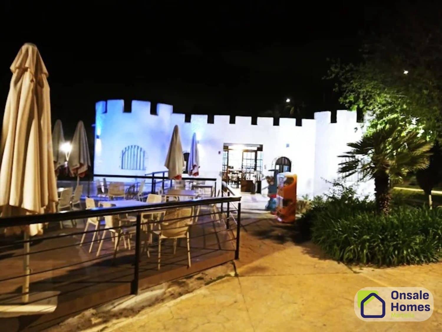 Comercial para arrendar em Marbella - 600 € (Ref: 10154443)