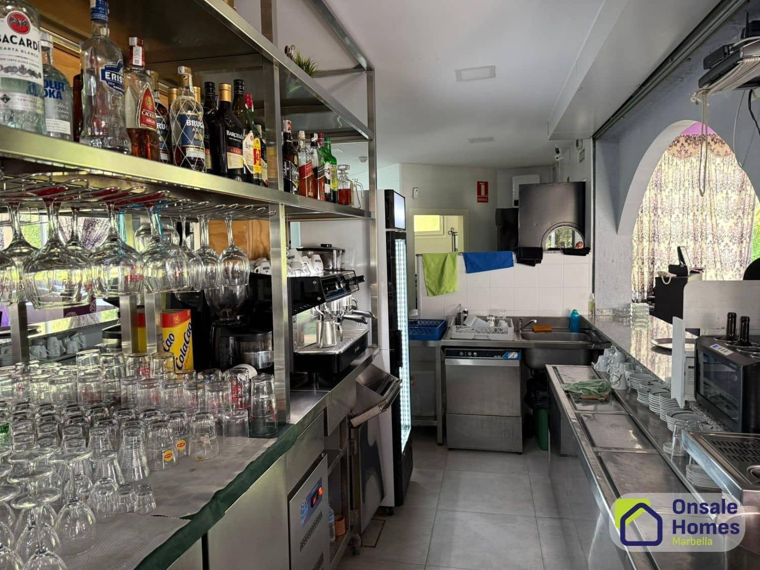Comercial para arrendar em Marbella - 600 € (Ref: 10154443)