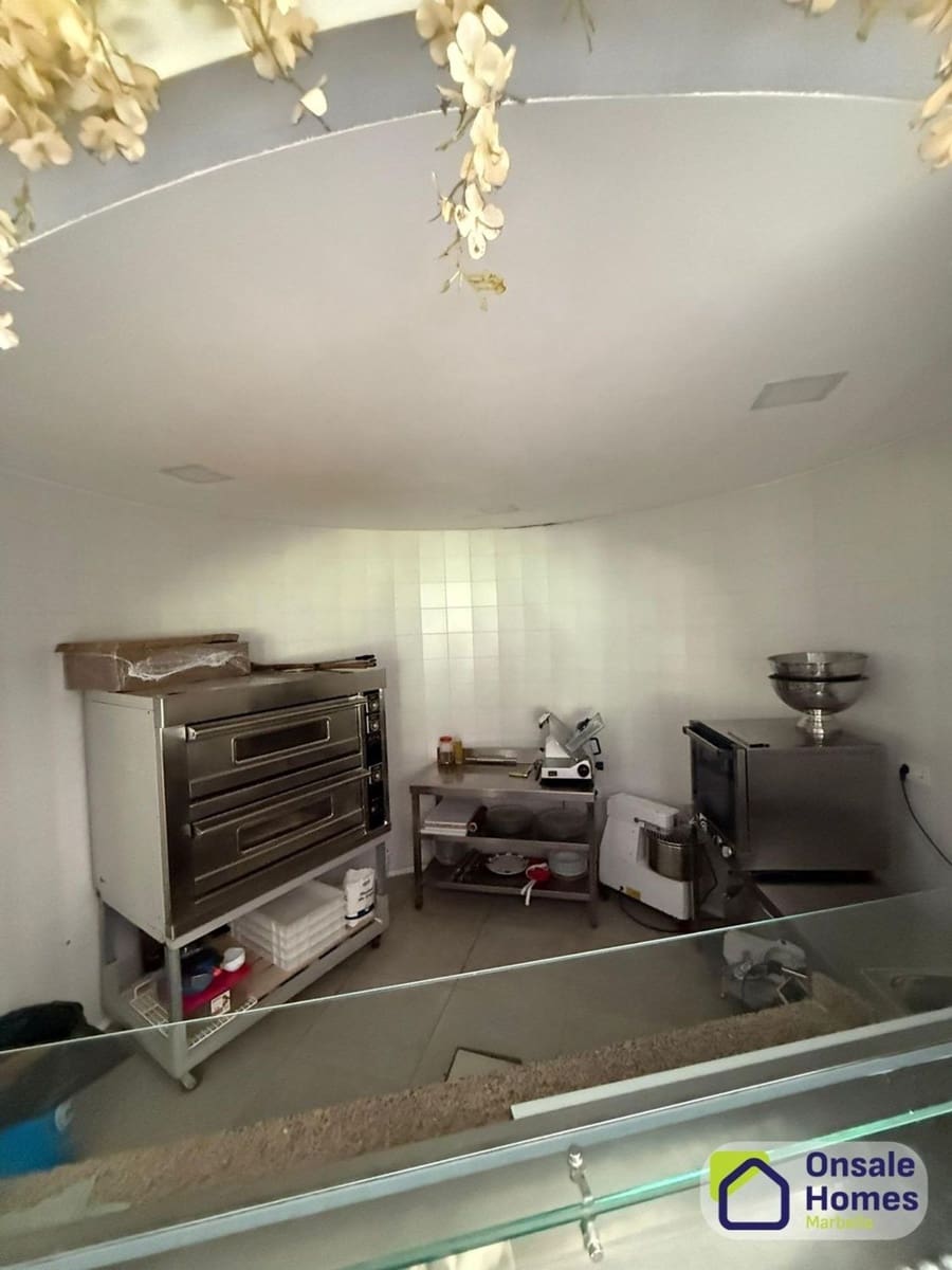 Comercial para arrendar em Marbella - 600 € (Ref: 10154443)