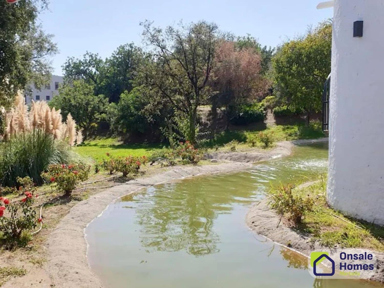 Comercial para arrendar em Marbella - 600 € (Ref: 10154443)