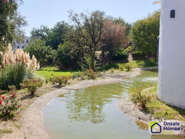 Kaupallinen vuokrattavana paikassa Valdeolletas - Las Cancelas - Xarblanca, Marbella - 600 € (Ref: 10154443)