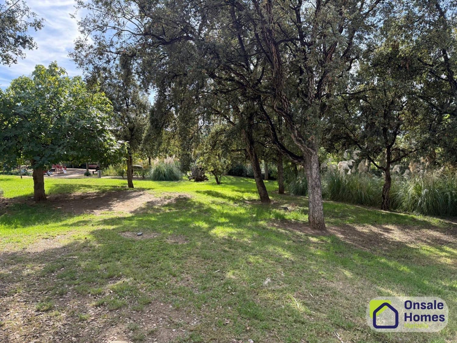 Comercial para arrendar em Marbella - 600 € (Ref: 10154443)