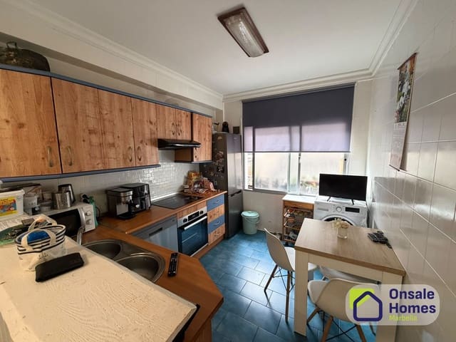 2 sovrum Lägenhet till salu i Casco Antiguo, Marbella med garage - 300 000 € (Ref: 10154444)