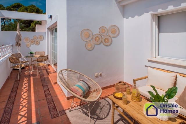 2 sovrum Lägenhet till salu i Río Real, Marbella med pool garage - 530 000 € (Ref: 10157093)