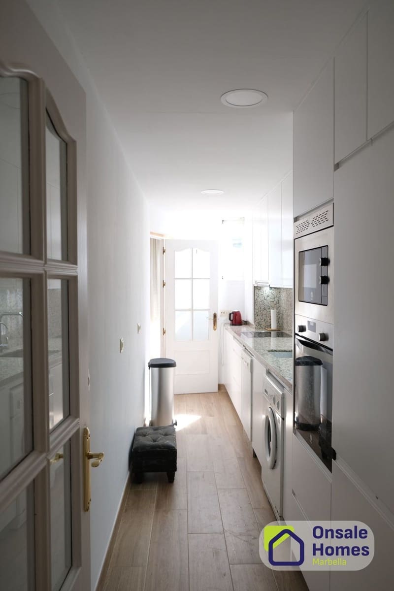 Apartamento de 3 habitaciones en Marbella en venta con piscina garaje - 787.000 € (Ref: 10165971)