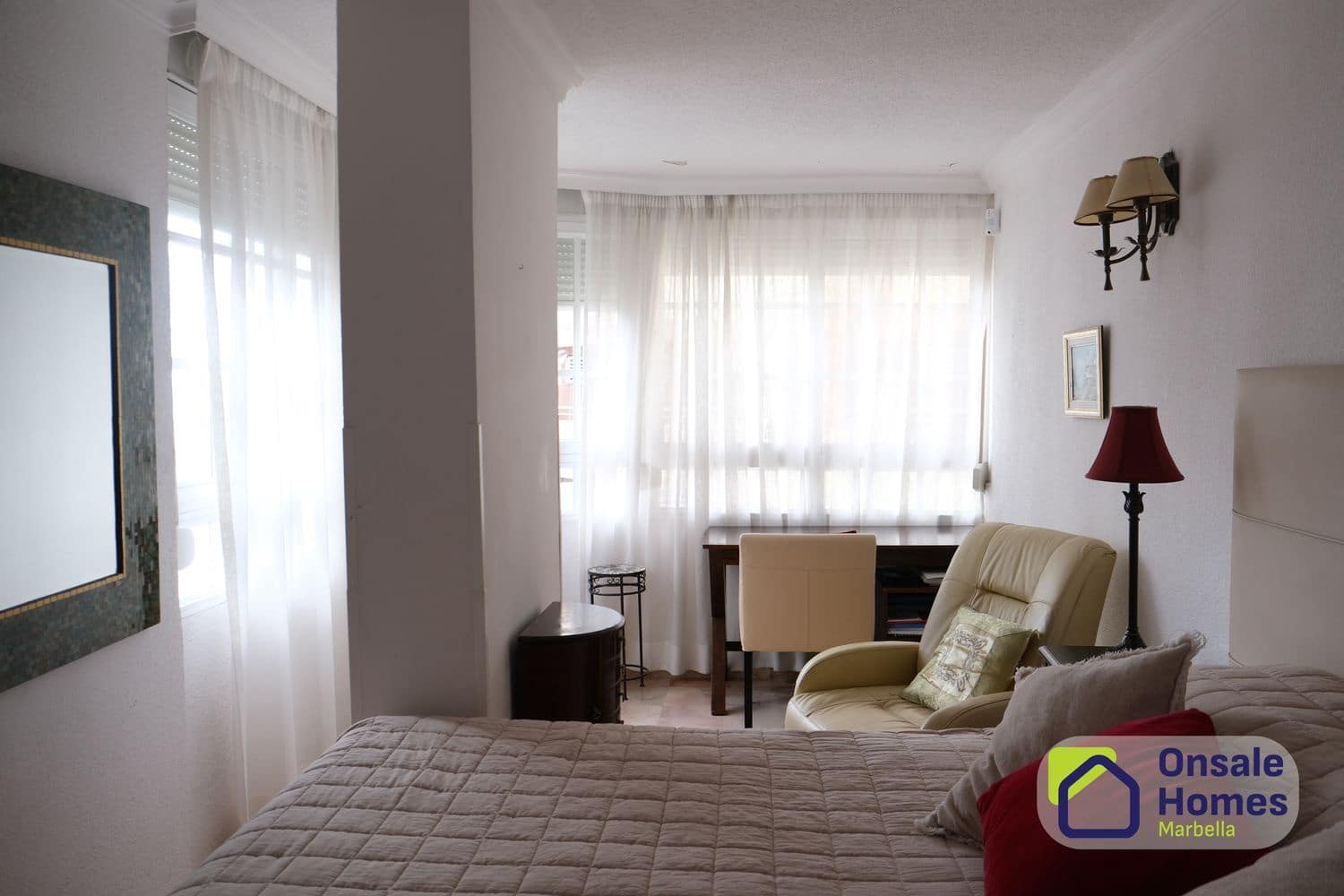 Apartamento de 3 habitaciones en Marbella en venta con piscina garaje - 787.000 € (Ref: 10165971)