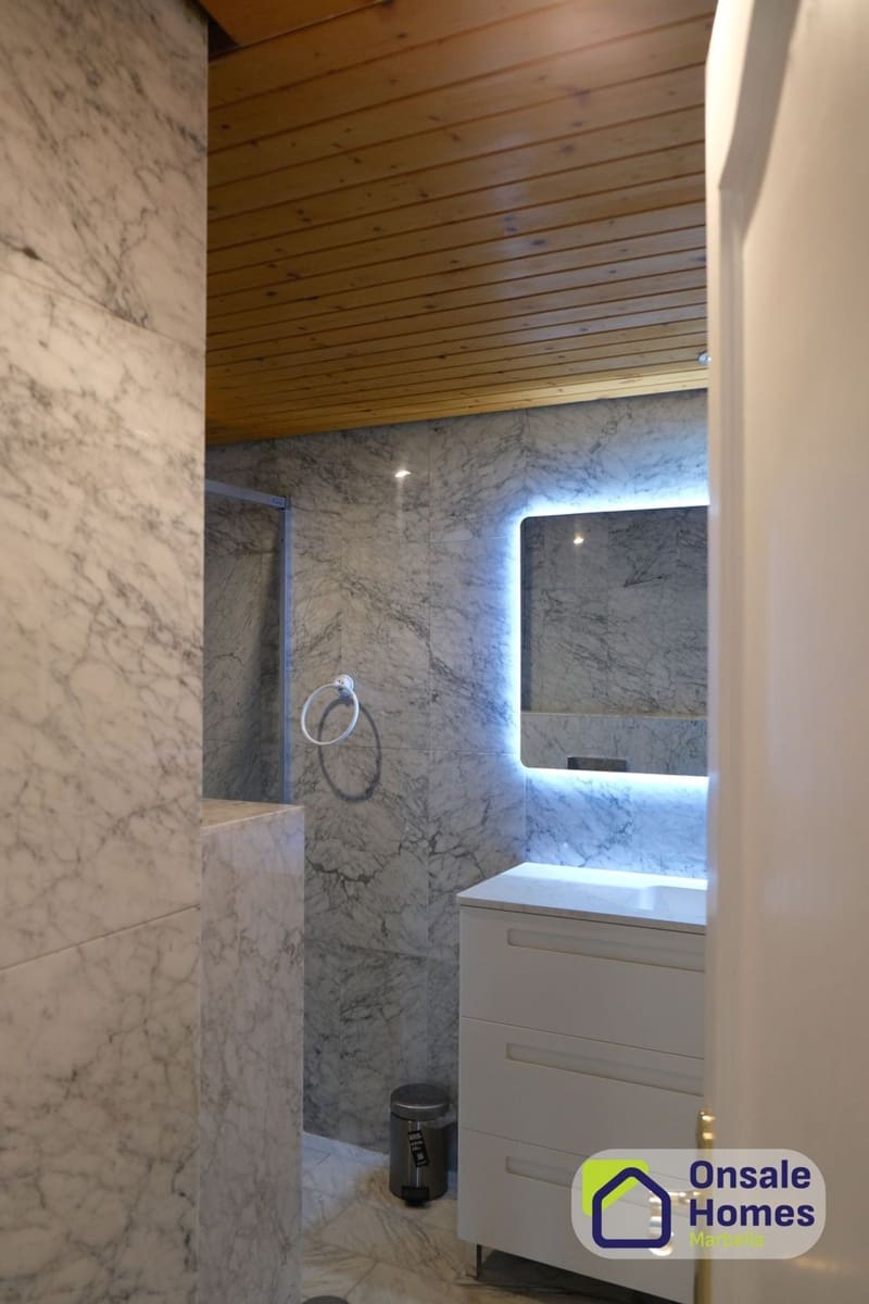 Apartamento de 3 habitaciones en Marbella en venta con piscina garaje - 787.000 € (Ref: 10165971)