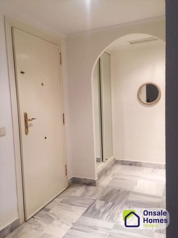 2 soverom Leilighet til salgs i La Dama de Noche - La Alzambra, Marbella med svømmebasseng garasje - € 450 000 (Ref: 10176119)