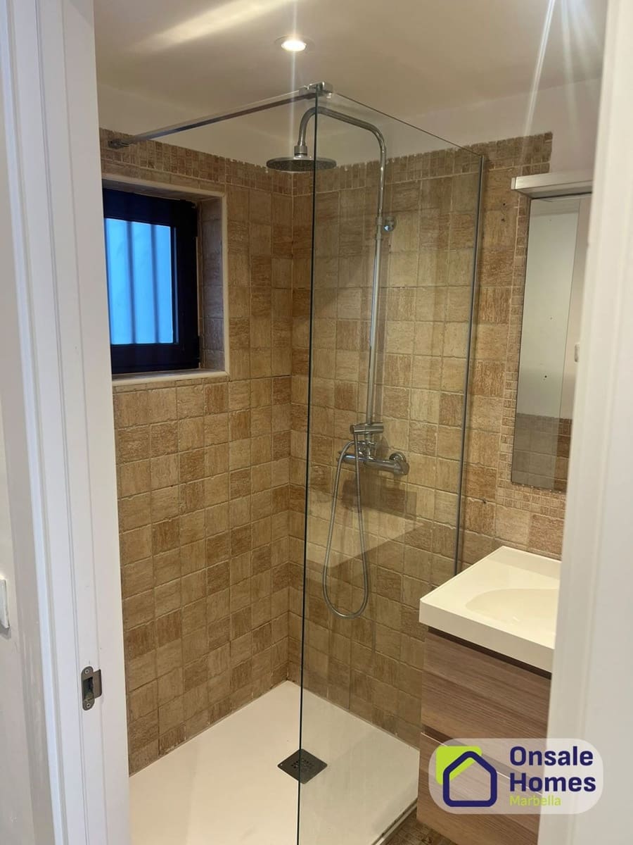 2 sypialnia Apartament na sprzedaż w San Pedro de Alcantara z basenem garażem - 320 000 € (Ref: 10184091)