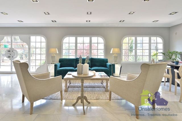 Undeveloped Land for sale in Cabopino - Artola, Marbella - € 4,000,000 (Ref: 7140358)