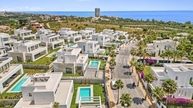 4 chambre Villa/Maison à vendre à Río Real, Marbella avec piscine garage - 2 300 000 € (Ref: 7945325)