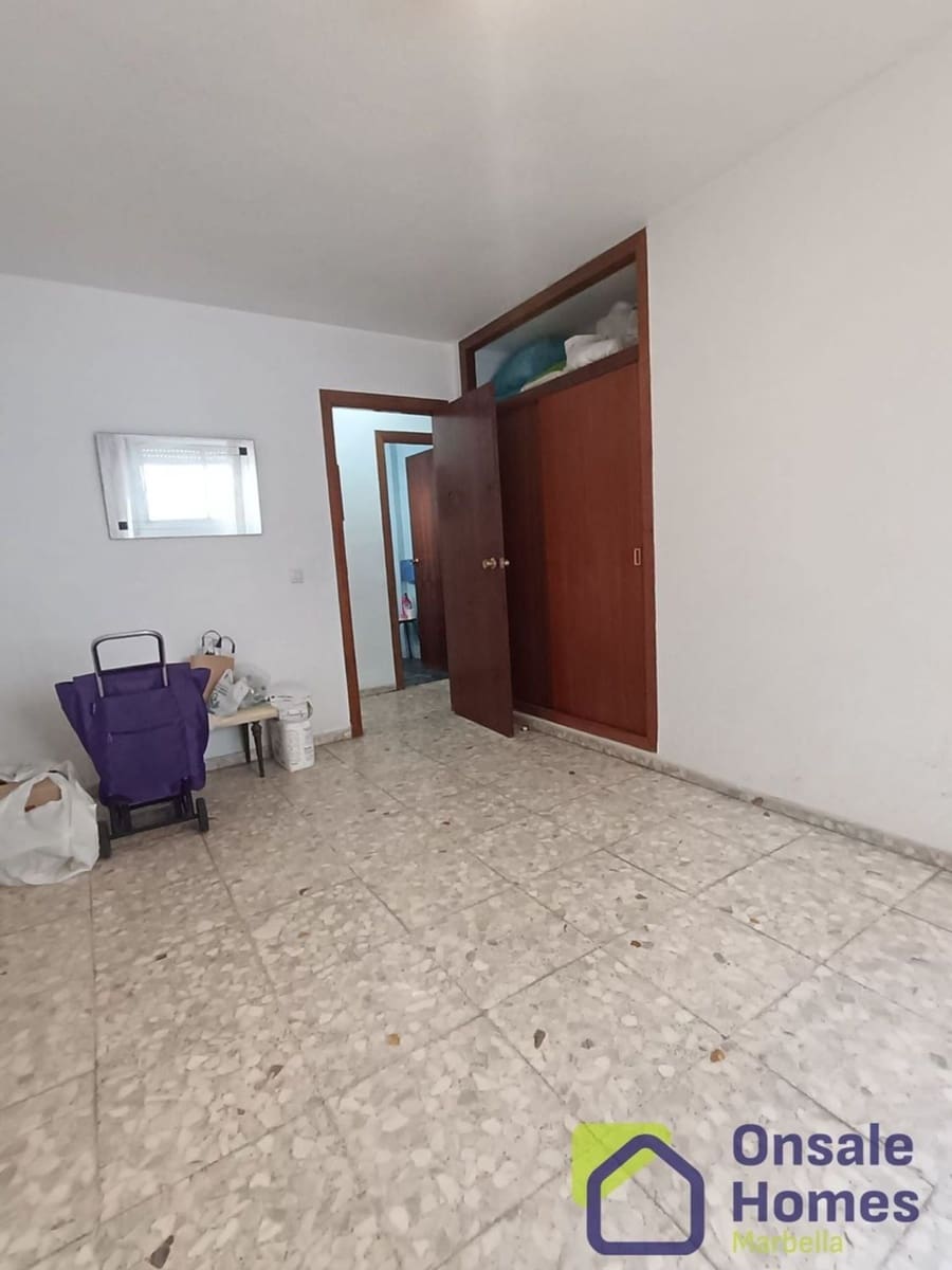 4 slaapkamer Appartement te koop in Marbella met garage - € 319.000 (Ref: 8664877)