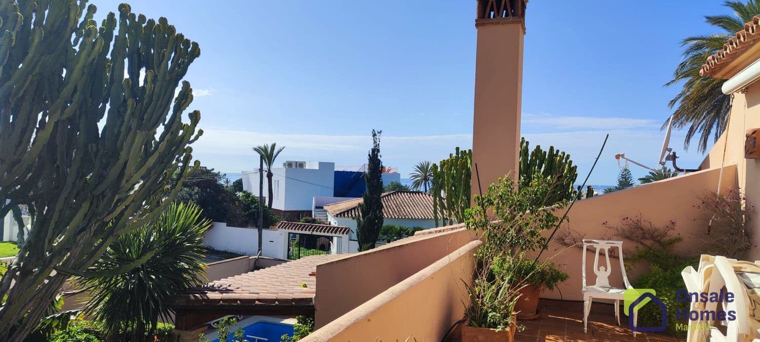 6 bedroom Villa for sale in Marbesa with pool garage - € 1,250,000 (Ref: 8821583)