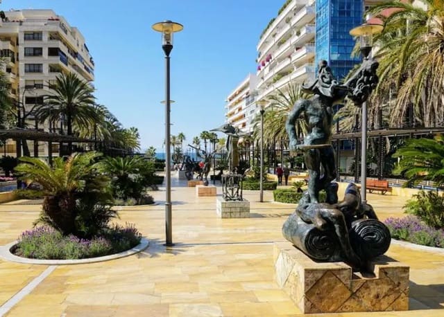 Local Comercial en Playa Bajadilla - Puertos, Marbella en alquiler - 1.700 € (Ref: 8956612)