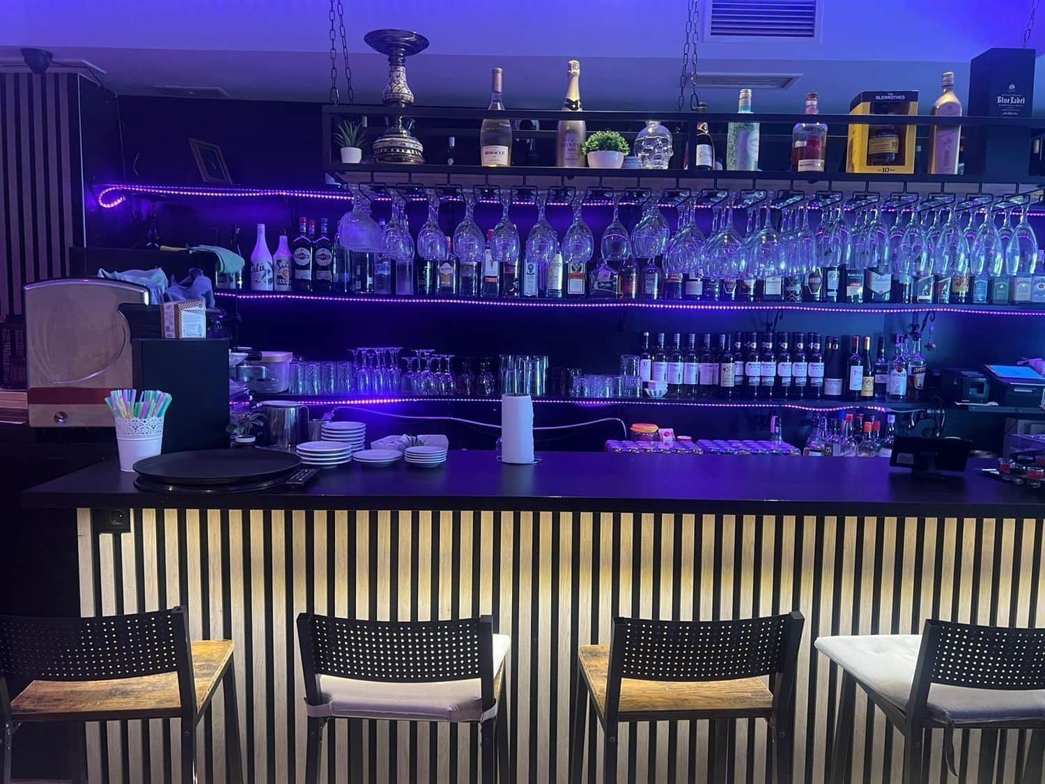 Local Comercial en Marbella en alquiler - 1.700 € (Ref: 8956612)