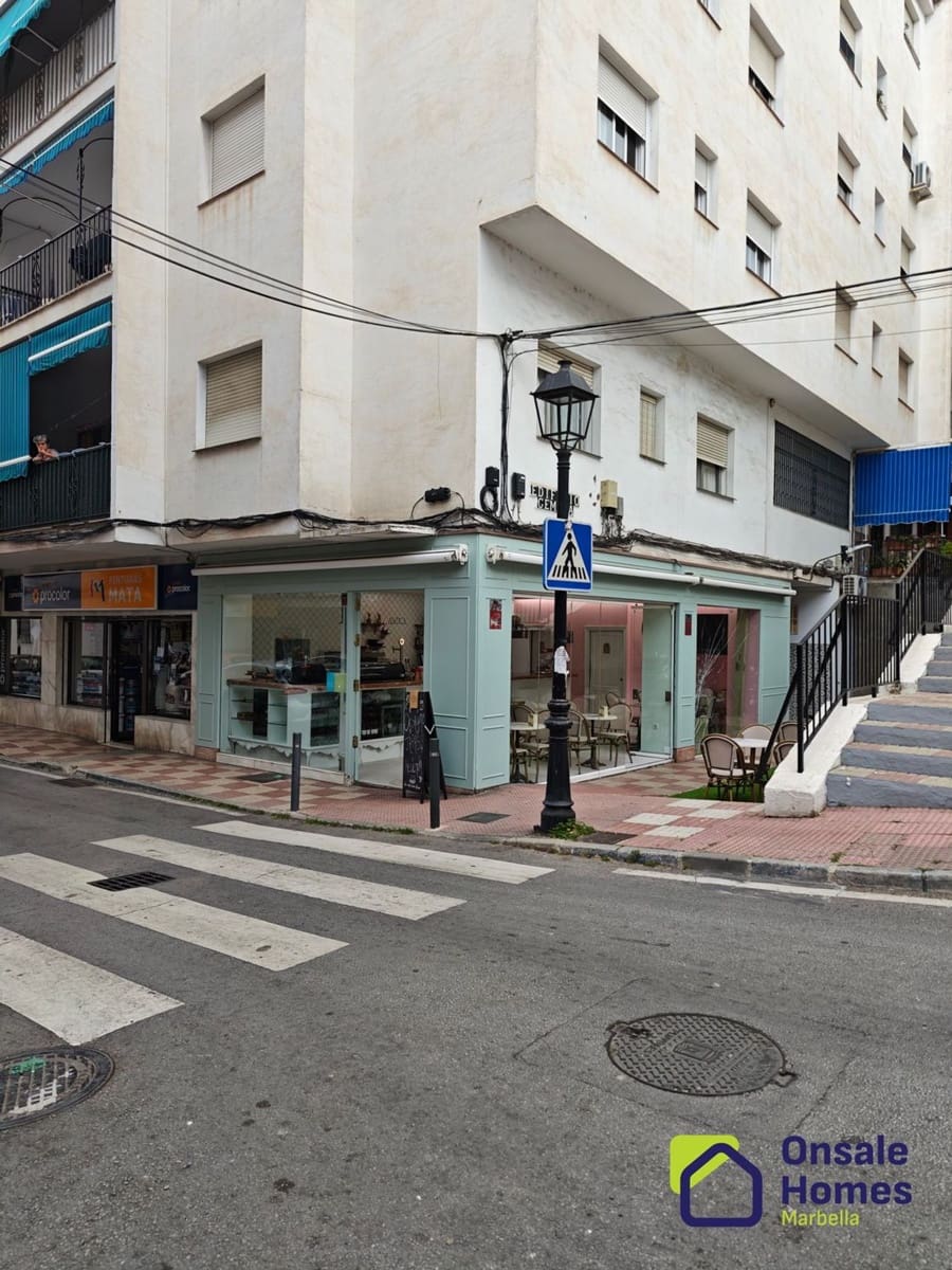 Comercial para arrendar em Marbella - 1 100 € (Ref: 9006648)