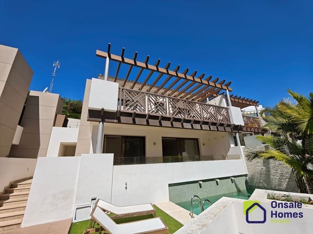 3 soveværelse Byhus til salg i Huerta Belón - Calvario, Marbella med swimmingpool garage - € 2.150.000 (Ref: 9010366)