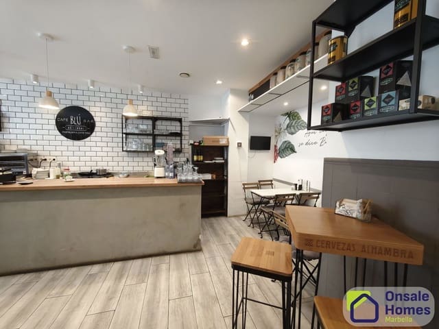 Kaupallinen vuokrattavana paikassa Playa Bajadilla - Puertos, Marbella - 2 000 € (Ref: 9019787)