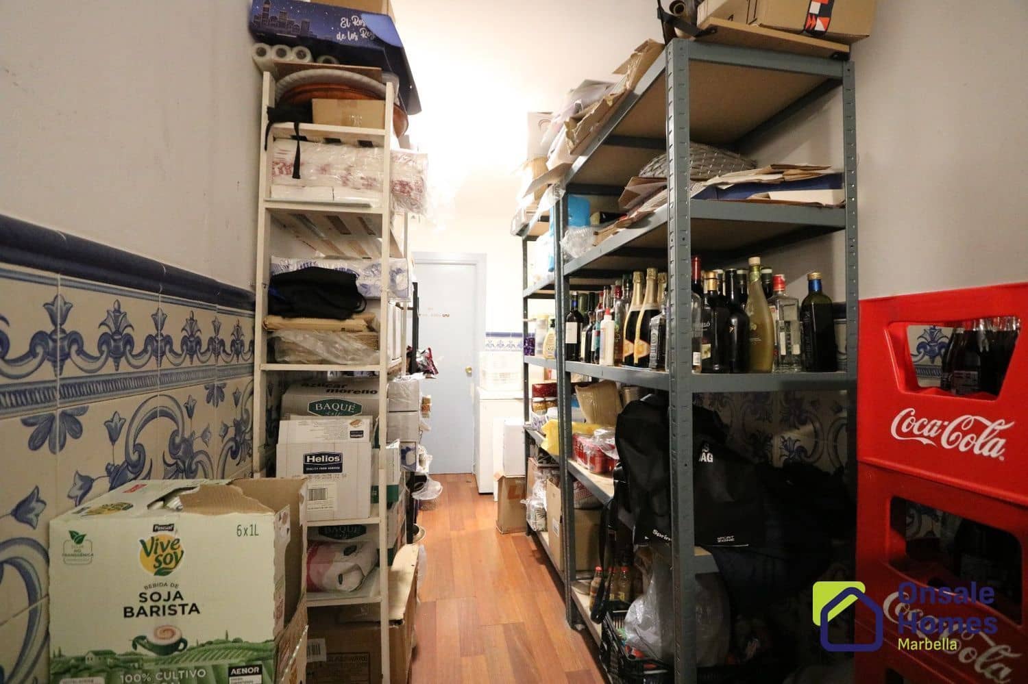 Kaupallinen vuokrattavana paikassa Marbella - 2 000 € (Ref: 9019787)