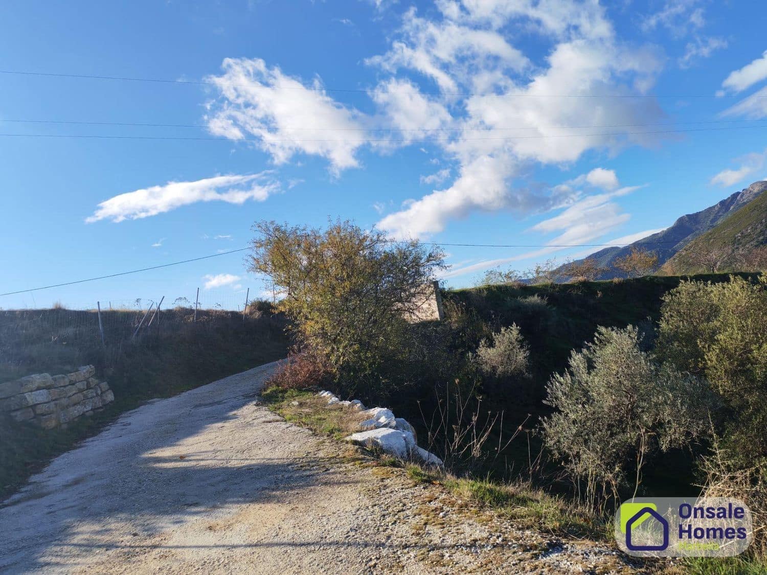 2 bedroom Finca/Country House for sale in Ojen with garage - € 330,000 (Ref: 9047239)