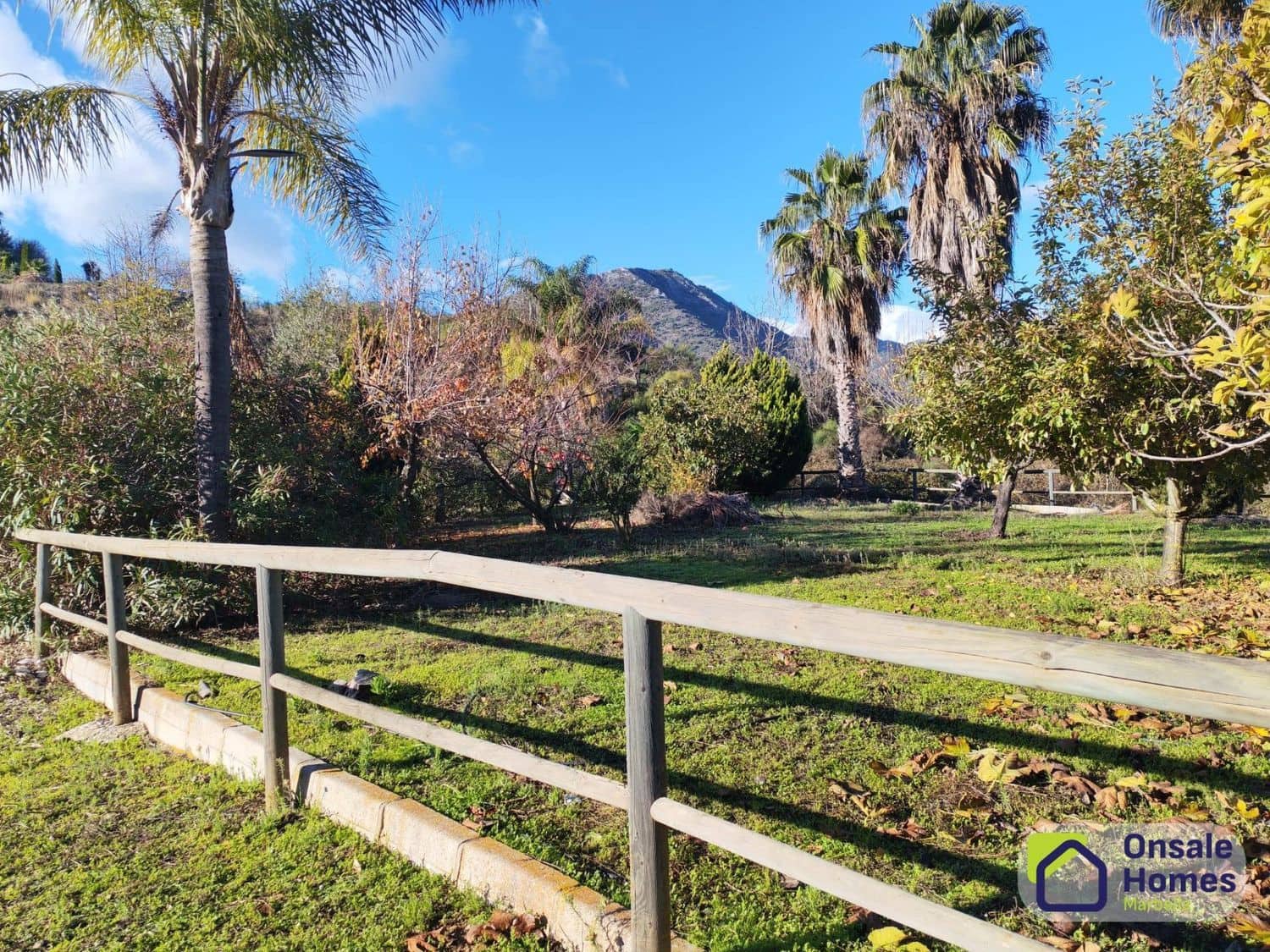 2 bedroom Finca/Country House for sale in Ojen with garage - € 330,000 (Ref: 9047239)