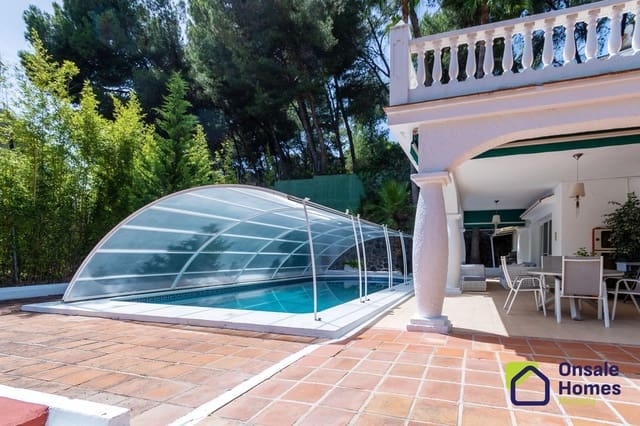 5 soveværelse Villa til salg i Huerta Belón - Calvario, Marbella med swimmingpool garage - € 2.300.000 (Ref: 9075665)