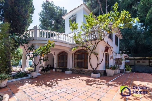 5 soveværelse Villa til salg i Huerta Belón - Calvario, Marbella med swimmingpool garage - € 2.300.000 (Ref: 9075665)