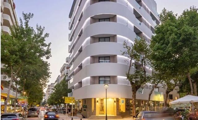 2 soveværelse Lejlighed til salg i Playa Bajadilla - Puertos, Marbella - € 550.000 (Ref: 9109956)