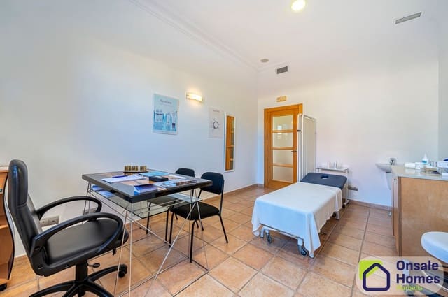 Erhverv til leje i San Pedro de Alcántara Pueblo, Marbella - € 6.000 (Ref: 9145212)