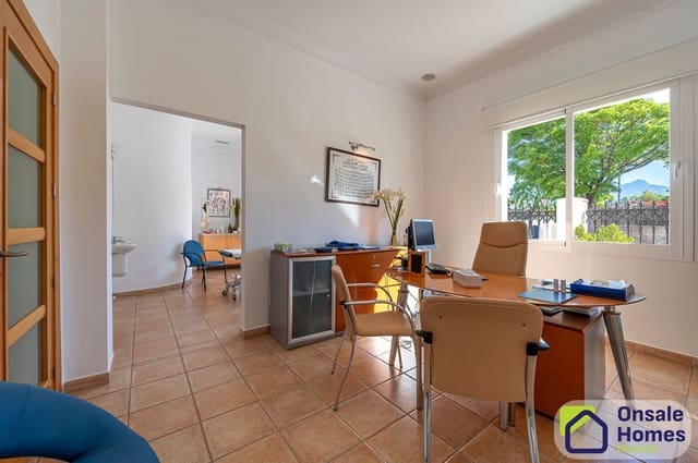 Erhverv til leje i San Pedro de Alcántara Pueblo, Marbella - € 6.000 (Ref: 9145212)