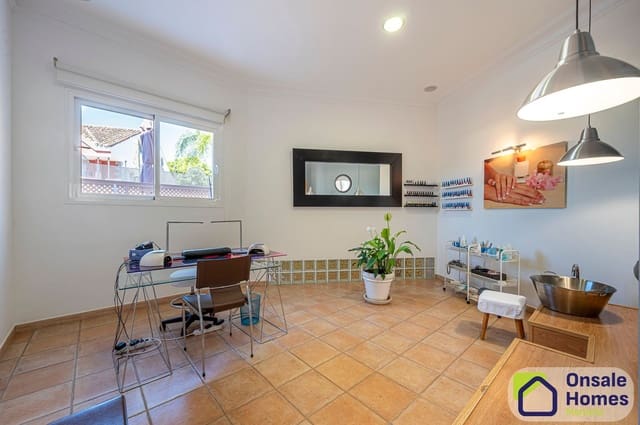 Erhverv til leje i San Pedro de Alcántara Pueblo, Marbella - € 6.000 (Ref: 9145212)