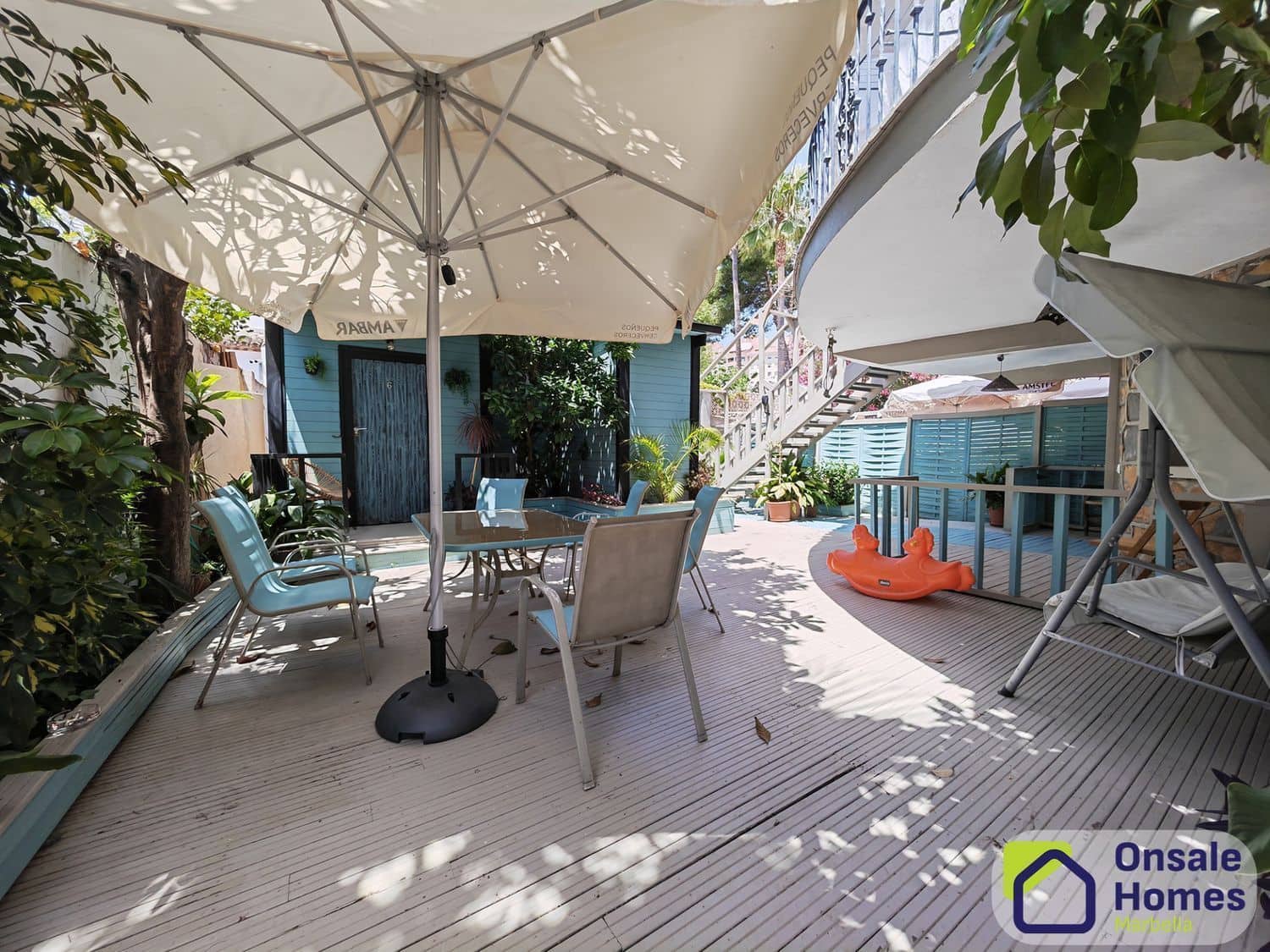 12 soveværelse Villa til salg i Marbella med garage - € 1.699.000 (Ref: 9145215)