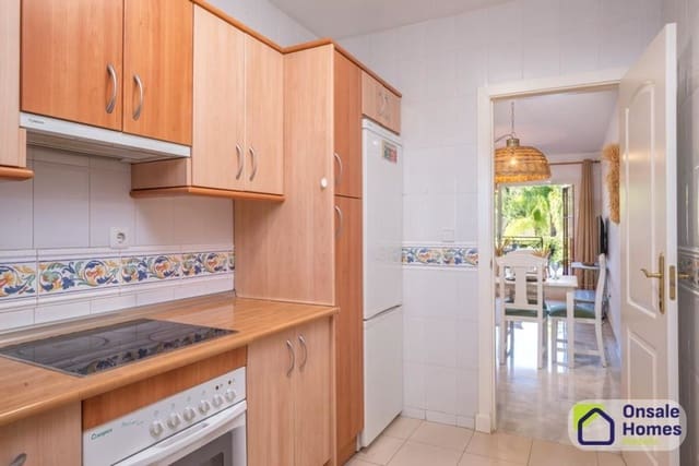 Apartamento de 2 habitaciones en La Reserva, Marbella en alquiler con piscina garaje - 1.700 € (Ref: 9228170)