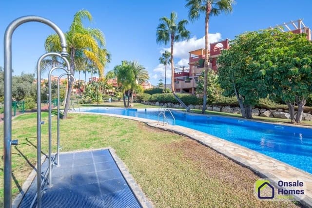 Apartamento de 2 habitaciones en La Reserva, Marbella en alquiler con piscina garaje - 1.700 € (Ref: 9228170)