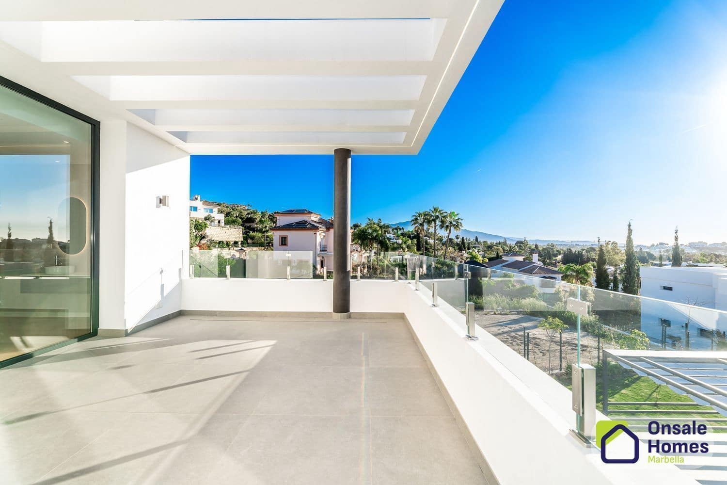 6 bedroom Villa for sale in New Golden Mile with pool garage - € 3,990,000 (Ref: 9251716)