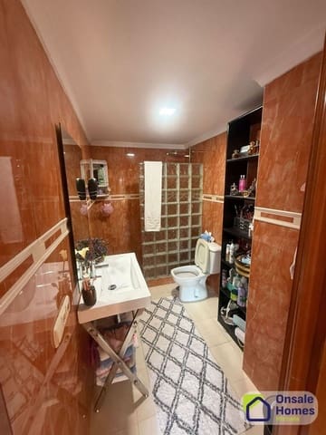 3 soveværelse Byhus til salg i Valdeolletas - Las Cancelas - Xarblanca, Marbella med garage - € 590.000 (Ref: 9300342)