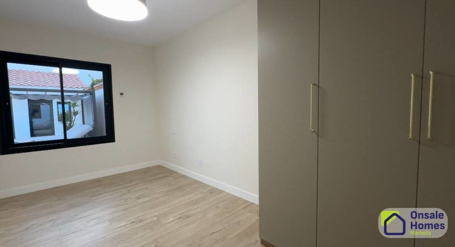 5 sypialnia Willa na sprzedaż w Costabella z basenem garażem - 1 490 000 € (Ref: 9300343)