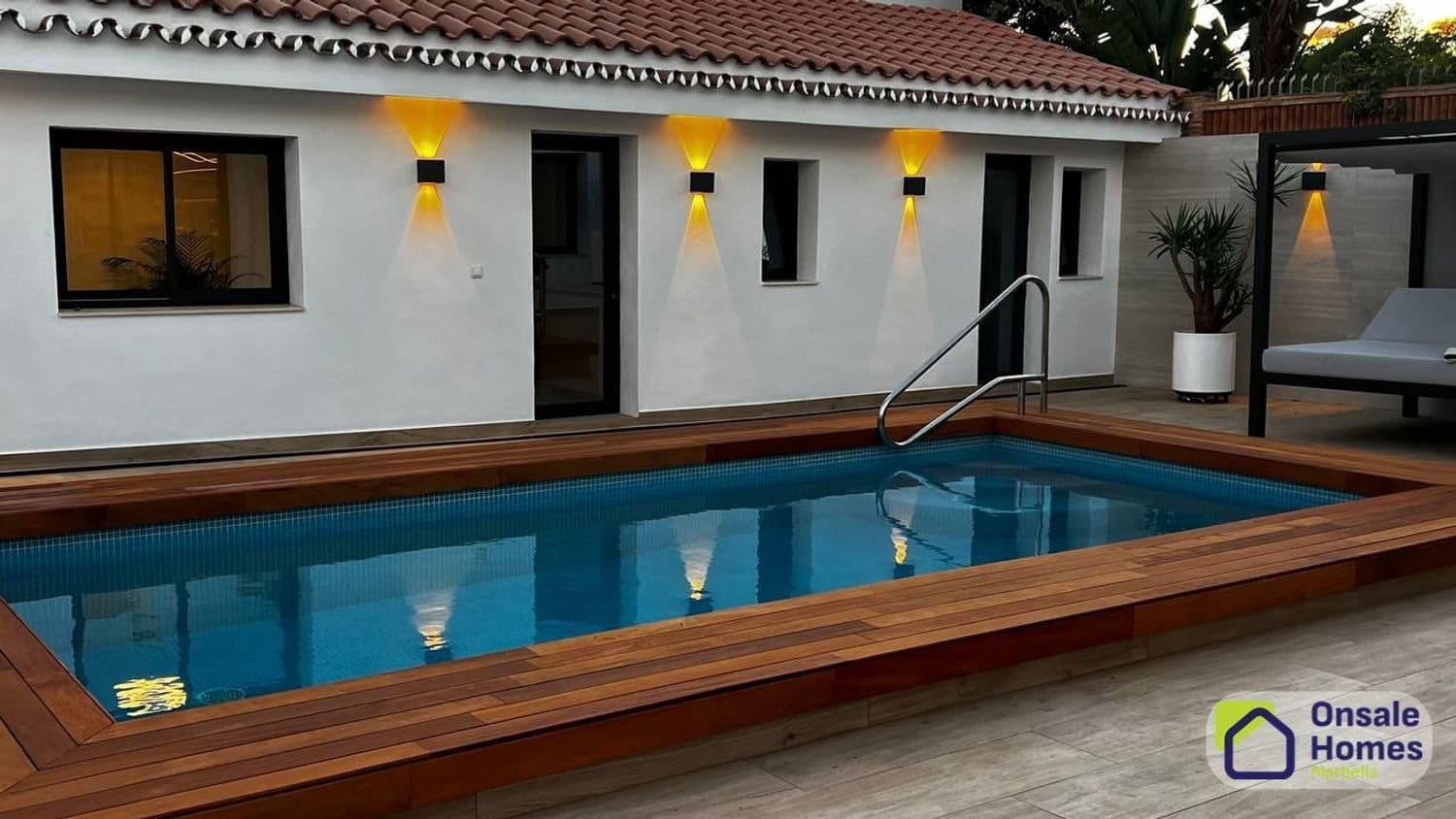 5 sypialnia Willa na sprzedaż w Costabella z basenem garażem - 1 490 000 € (Ref: 9300343)