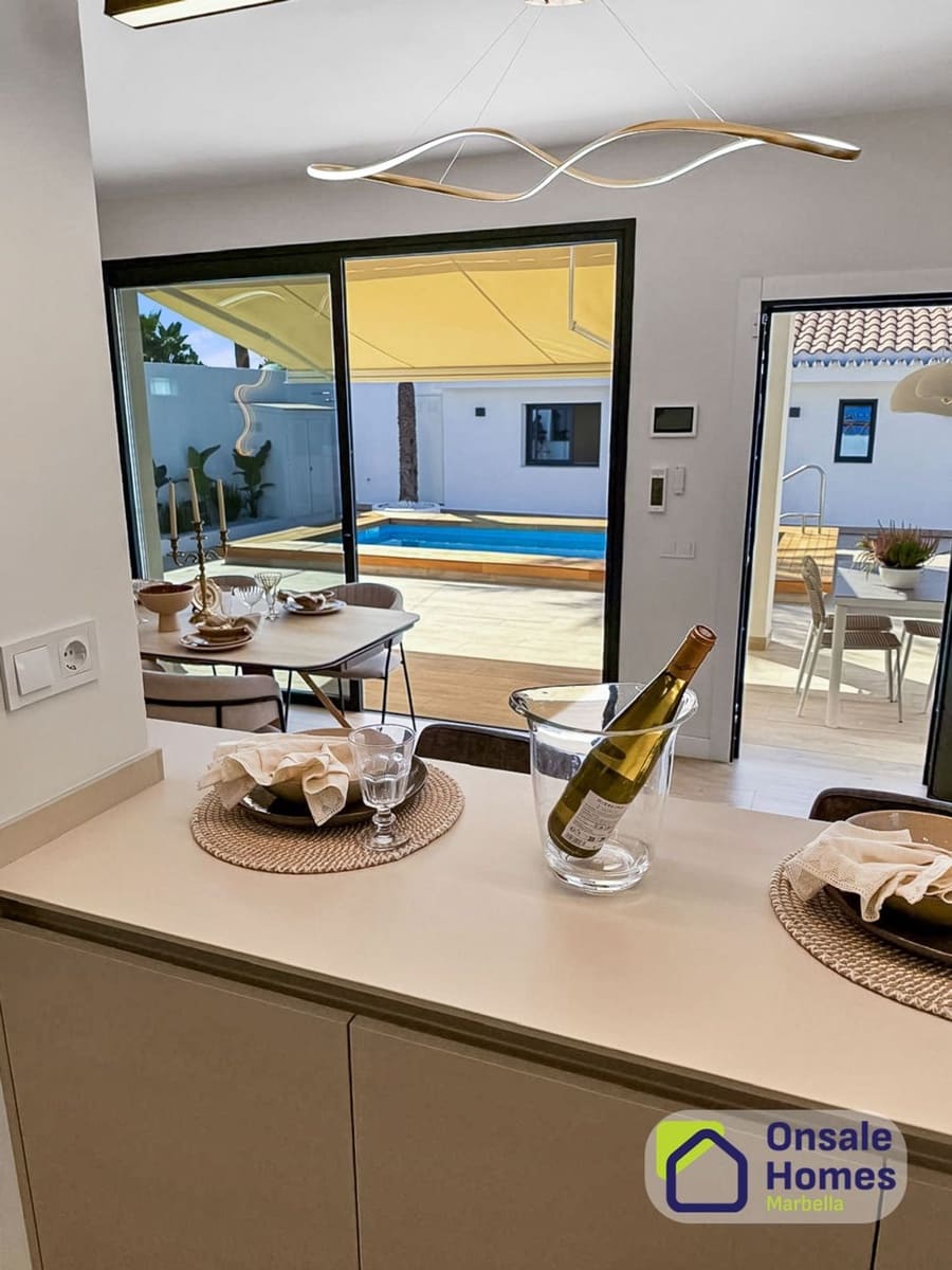 5 sypialnia Willa na sprzedaż w Costabella z basenem garażem - 1 490 000 € (Ref: 9300343)