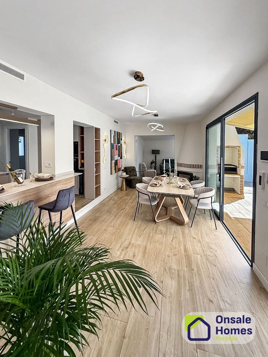 5 sypialnia Willa na sprzedaż w Costabella z basenem garażem - 1 490 000 € (Ref: 9300343)