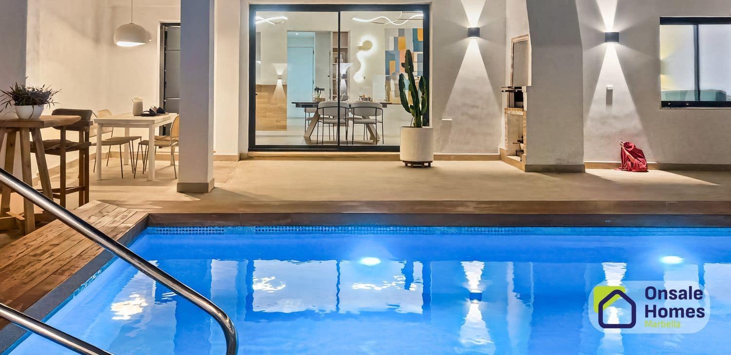 5 sypialnia Willa na sprzedaż w Costabella z basenem garażem - 1 490 000 € (Ref: 9300343)