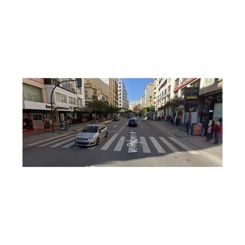 Kaupallinen vuokrattavana paikassa Ricardo Soriano, Marbella - 2 200 € (Ref: 9312202)