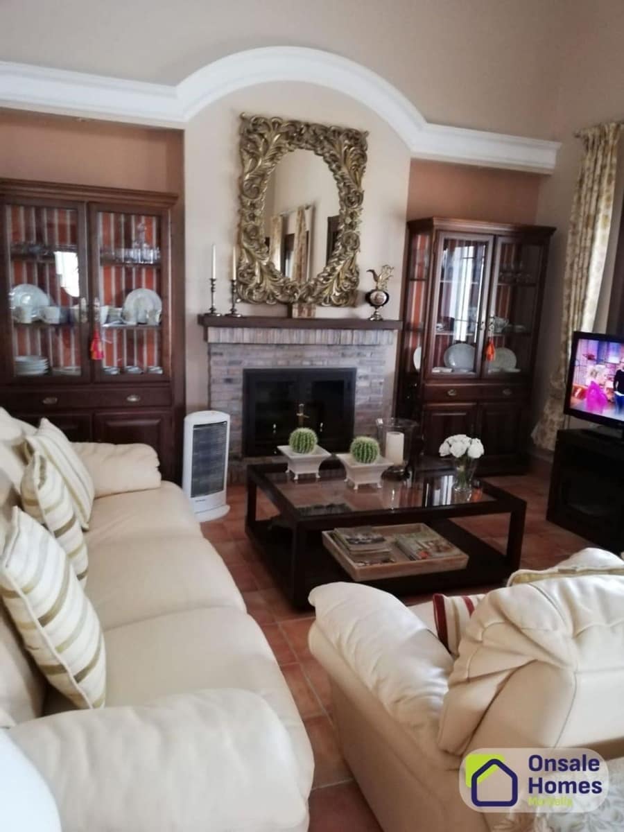 3 sovrum Finca/Hus på landet till salu i Guaro med garage - 395 000 € (Ref: 9335601)