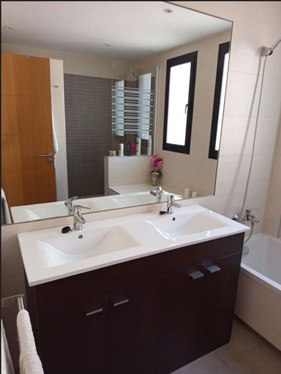 3 slaapkamer Flat te koop in New Golden Mile met zwembad garage - € 475.000 (Ref: 9367960)