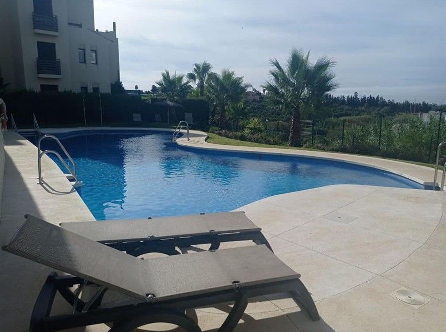 3 slaapkamer Flat te koop in New Golden Mile met zwembad garage - € 475.000 (Ref: 9367960)