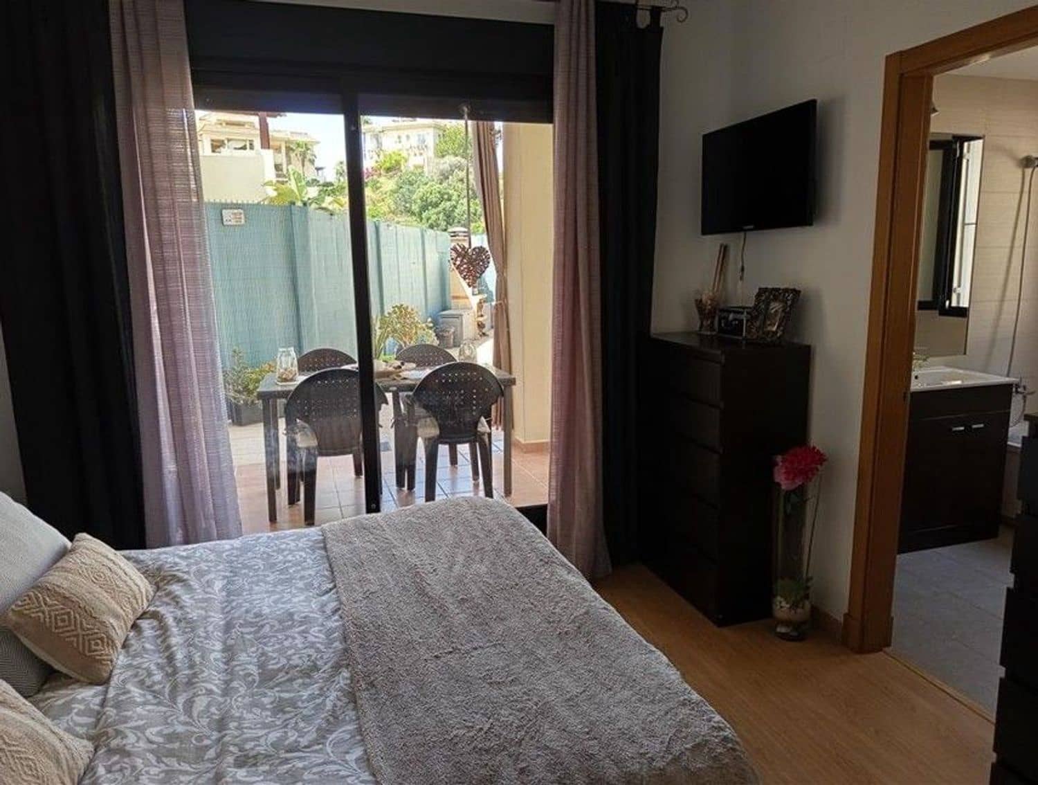 3 slaapkamer Flat te koop in New Golden Mile met zwembad garage - € 475.000 (Ref: 9367960)