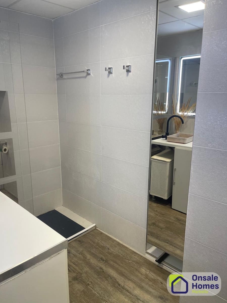 1 bedroom Apartment for sale in Marbella - € 600,000 (Ref: 9367961)