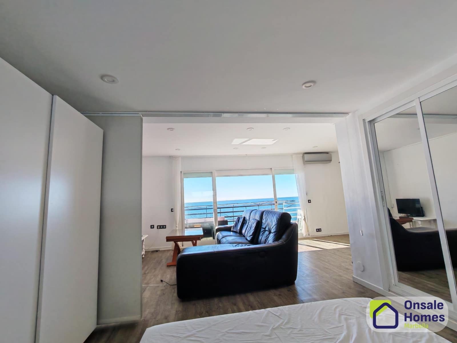 1 bedroom Apartment for sale in Marbella - € 600,000 (Ref: 9367961)